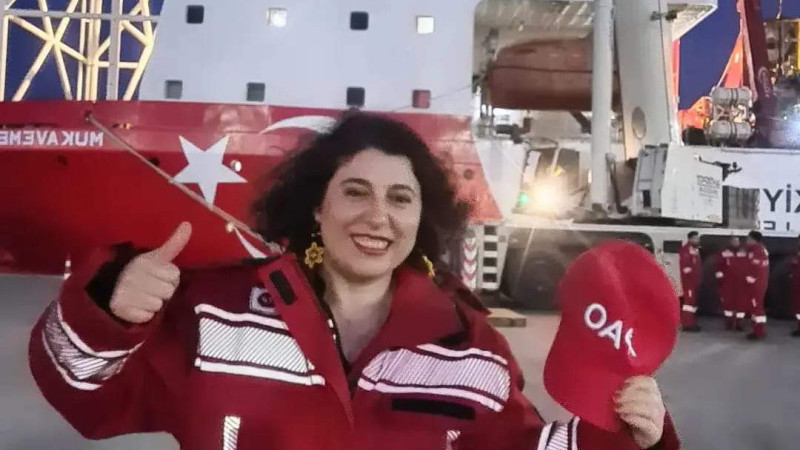 MALTEPELİ MÜZİSYEN FILIZ ILKAY'DAN FILYOS'TA RESITAL