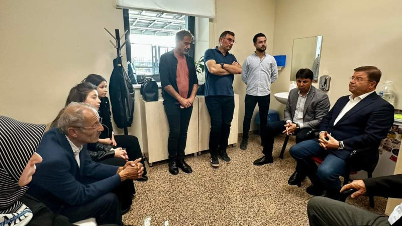 KILİC YARALANAN POLİSİN AILESINI ZIYARET ETTİ