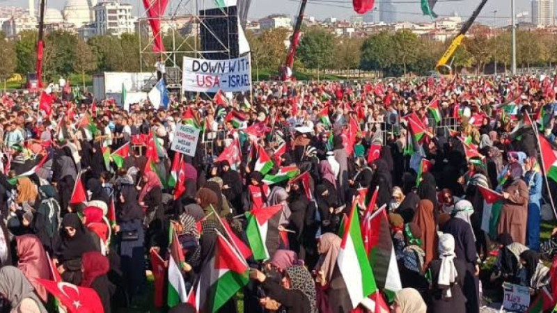 ÖZGÜR FİLİSTİN MİTİNGİ'NDE İSRAİL MALTEPE'DE PROTESTO EDİLDİ