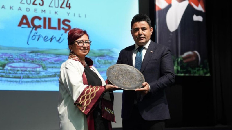 BOYRAZ MALTEPE ÜNİVERSİTESİ AÇILİŞ TÖRENI'NDE