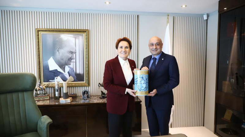 ALİ COŞKUN MERAL AKŞENER İLE BİR ARAYA GELDİ