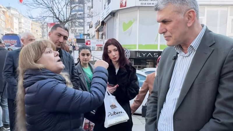 CHPLİ KADIN EKŞI YE CHPLI BELEDIYEYI ŞIKAYET ETTİ