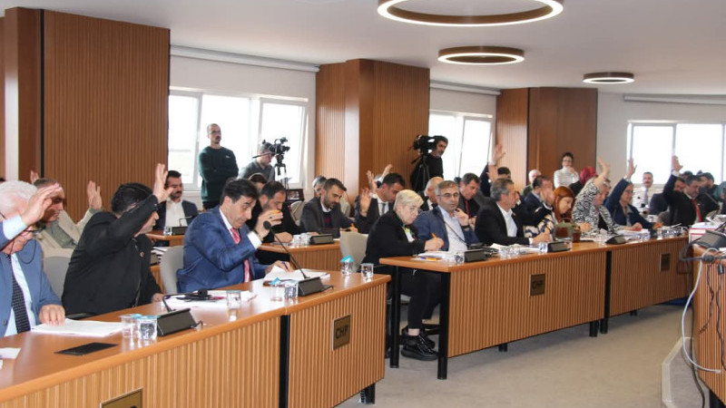BAŞKAN KÖYMEN E 100 MILYON TL LİK  BORCLANMA YETKİSİ