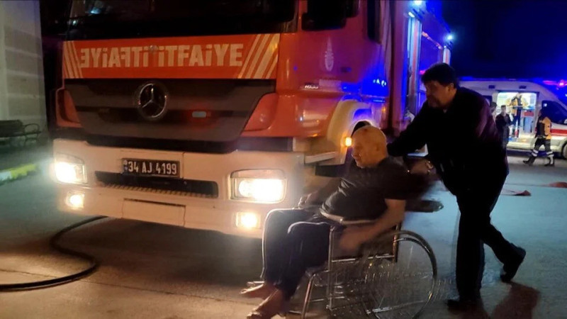 MALTEPE HUZUREVİ'NDE YANGIN