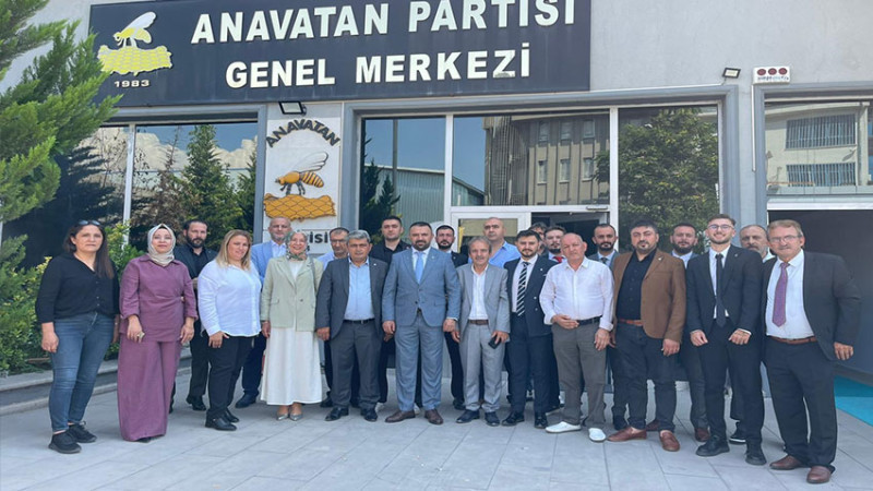 ANAVATAN PARTİSİ’NDE TÜZÜK KONGRESİ YAPILDI